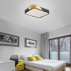 LED Deckenleuchte quadratisch schwarz mit Holzdekor zeitloses Design