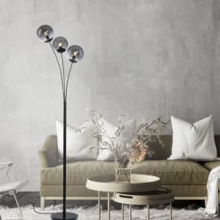 LED Stehleuchte 3 flammig schwarz dekoratives Design Lichtspiel gebogen
