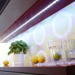LED-Stripes, 3m, Fernbedienung, RGB Farbwechsel, inkl. Schnurschalter