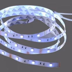 LED-Stripes, 3m, Fernbedienung, RGB Farbwechsel, inkl. Schnurschalter