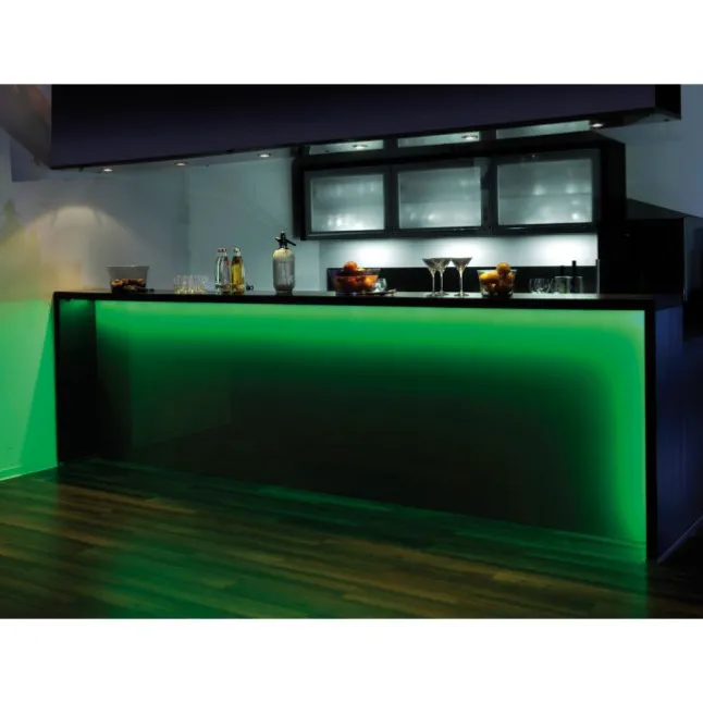 LED-Stripes, 5m Länge, Fernbedienung, Memory-Funktion, RGB Farbwechsel