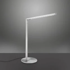 LED-Tischleuchte, höhenverstellbar, dimmbar über Tastendimmer