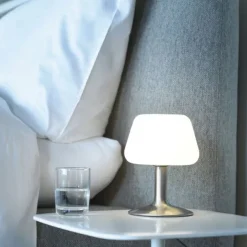 LED-Tischleuchte, Stahl, Opalglas, warmweißes Licht, dimmbar