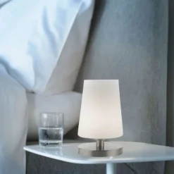 LED-Tischleuchte, weiß-stahl, mit dezentem Lampenschirm, inkl. Touchdimmer