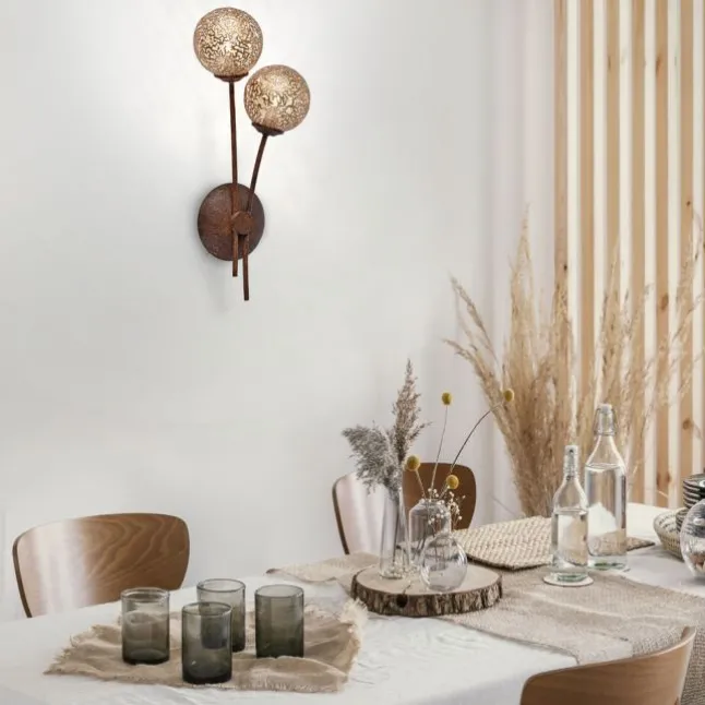 Wandleuchte, braun-gold, Landhaus-Stil, 2 Spots, lichtdurchlässiges Muster